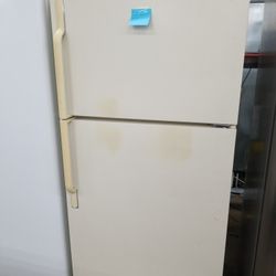 Maytag  Almond Top Freezer Refrigerator 