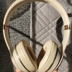 Beats Solo3 Rose Gold