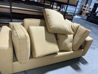 Reverence sofa brown