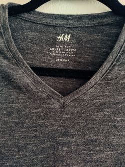 H&M Slim Fit V-Neck T-Shirt