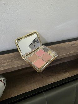 New Estee Lauder All Over Face Compact
