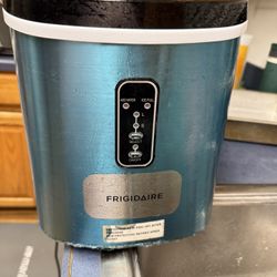 Frigidaire Icemaker