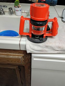 Black & Decker 3/4 HP Wood Router