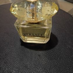 Versace Girls Perfume 