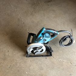 MAKITA circular Saw