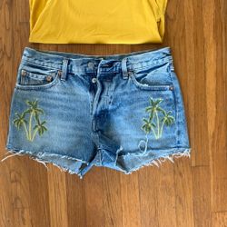 Levi’s 501 Cut Offs