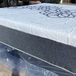 Full Bamboo Cool Gel Memory Foam!!