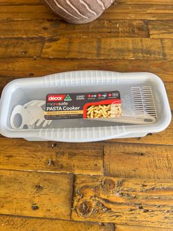 Pasta cooker