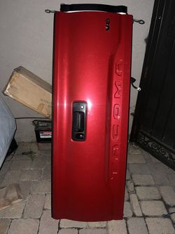 Toyota Tacoma Tailgate