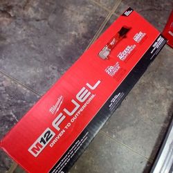 Milwaukee New 3/8" Impact Wrench 12M Fuel