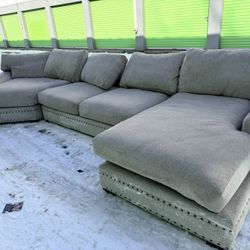 Oversized Luxury Sectional Sofa – Modular, Deep Seating