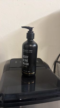 Shield Labs Body Acne Wash 8.5 fl oz