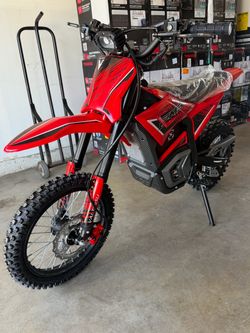 Em5 e dirt bike