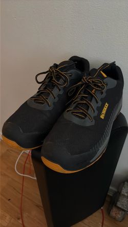 dewalt work shoes