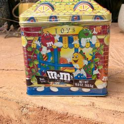 Vintage-   M&M's Brand 1996 Limited Edition Christmas Village