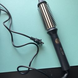 Heated round brush