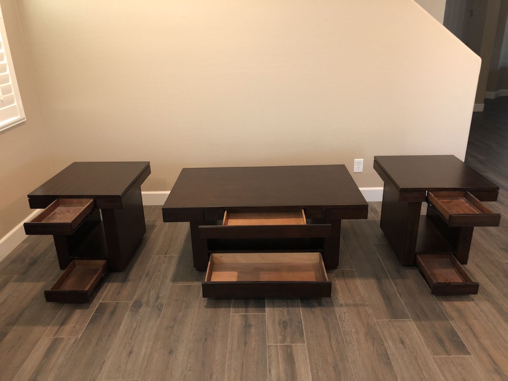 LAZBOY Lift Top Coffee Table and End Tables for Sale in Peoria, AZ