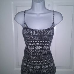 Rue 21 Lage Stretch Top