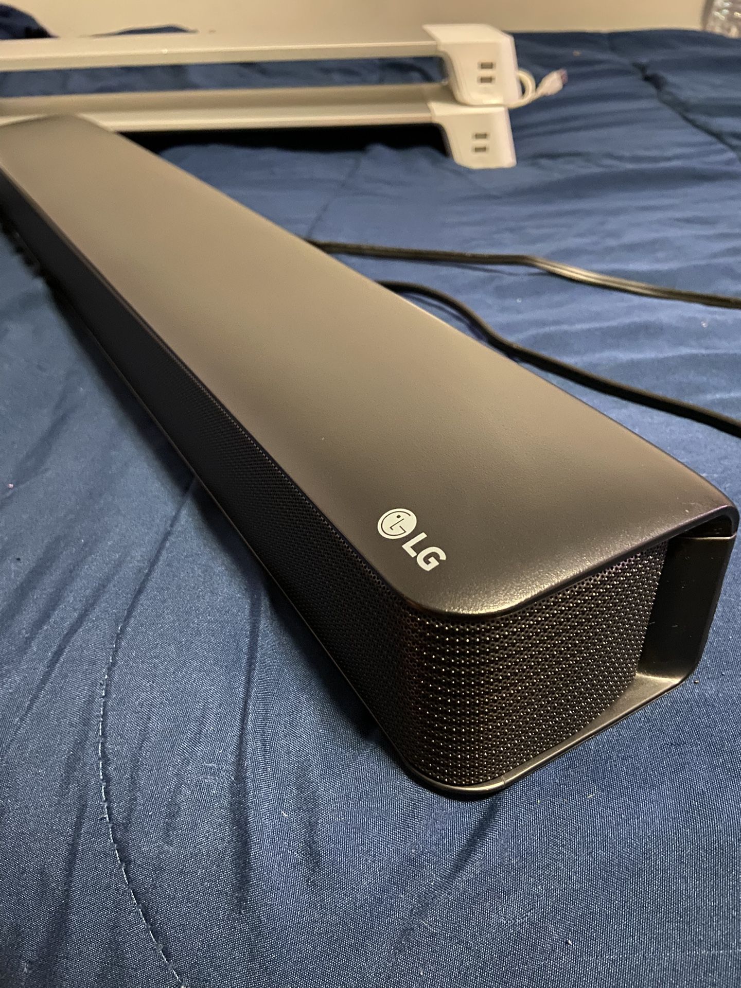 LG SOUNDBAR 