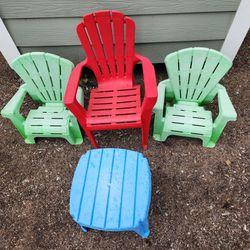 Outdoor Kids Chairs and Table