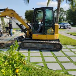 Bobcat Excavadora Volteó 