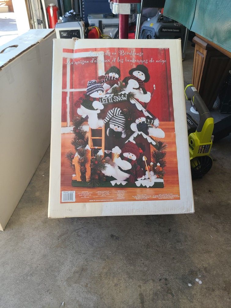 Snow kids on birdhouse Brand new