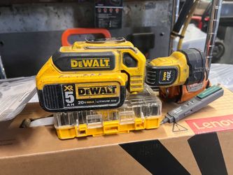 Dewalt light & batteries