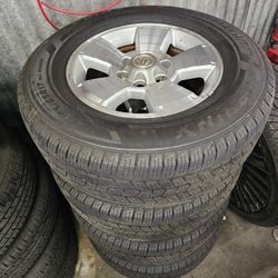 265/65R17 SET OF 4 TOYOTA USED TIRES AND RIMS 