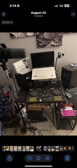 Dj System With Speaker Mic And Lab Top