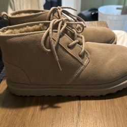 Ugg Neumel 