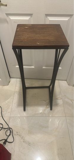 Accent Table