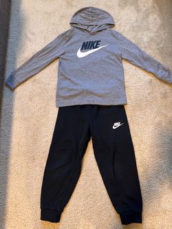 Nike Kids Set /Hoodie size:6-7, pants size:5-6