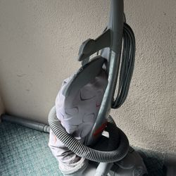 Kirby Sentria G10 Vacuum Cleaner – Excellent Condition