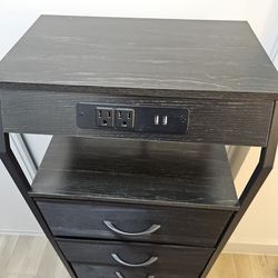 Dresser with  USB & Plug