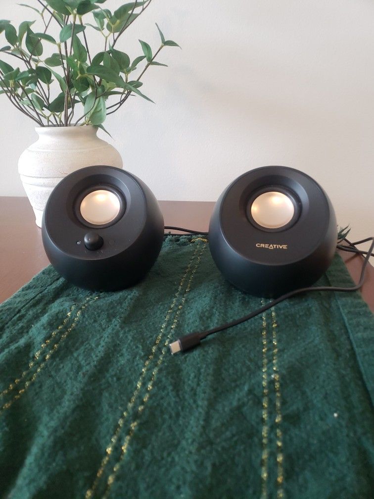 Creative Pebble V3 Speakers