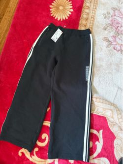 Uni Qlo kids sweatpants