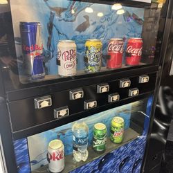 Dixie Narco 600E T/SII Drink Vending Machine (no location)