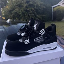 Jordan 4 White Thunder size 11
