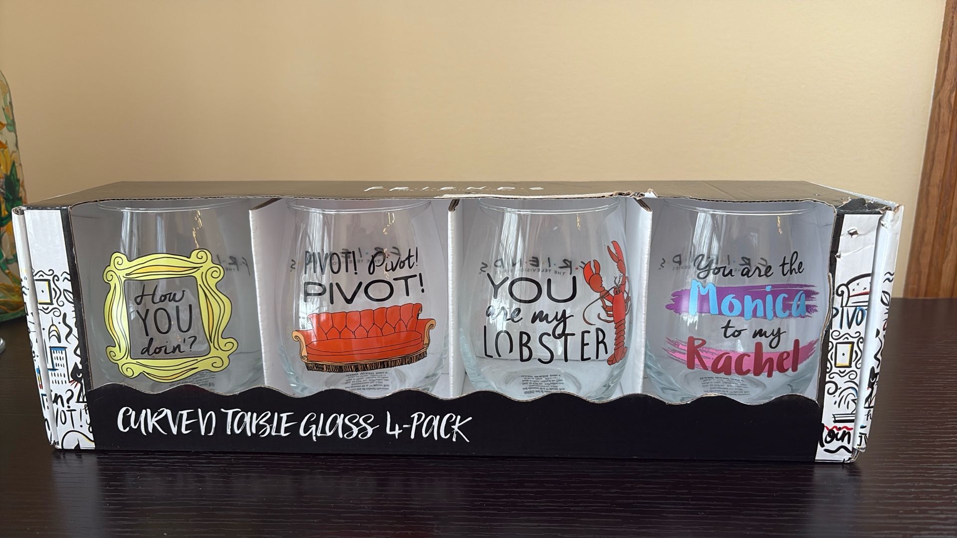 Friends 4 Pack Curved Glasses 15.00