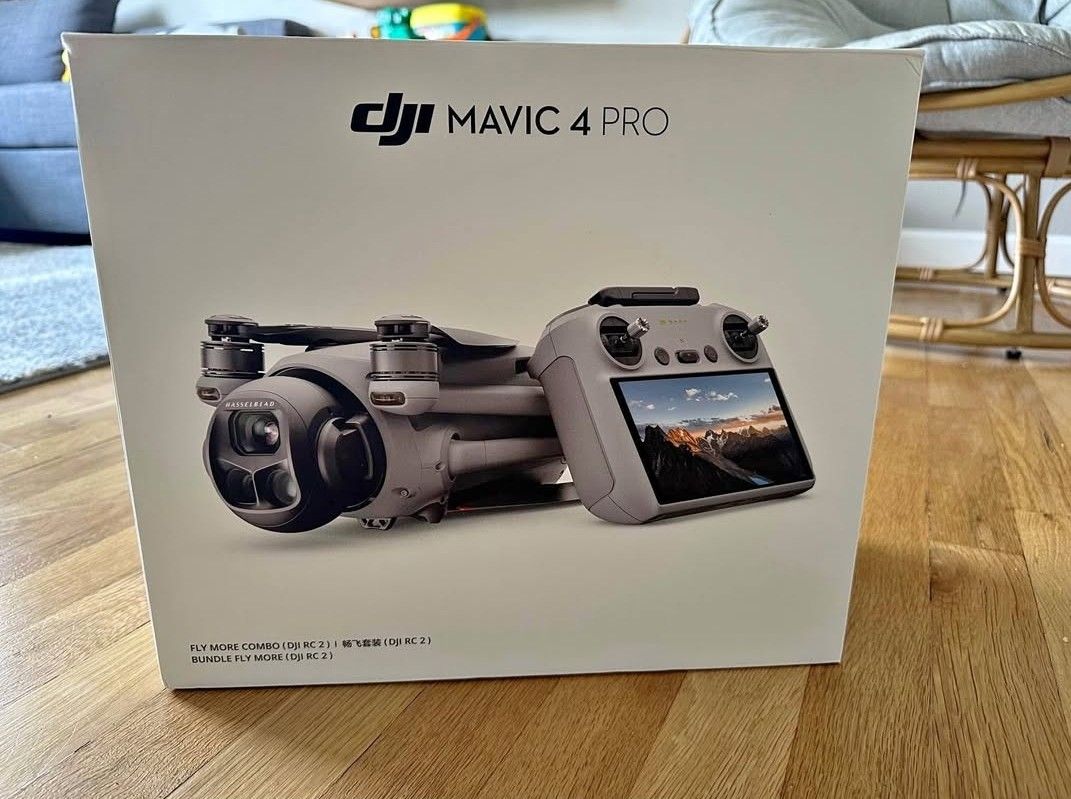 DJI Mavic 4 Pro Fly More Combo