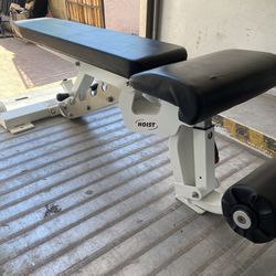 Hoist Commercial Adjustable Weight Bench 