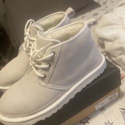 Mens Neumel Uggs, White
