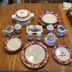 Porcelain Christmas Dinnerware – 8 Place Settings + Extras
