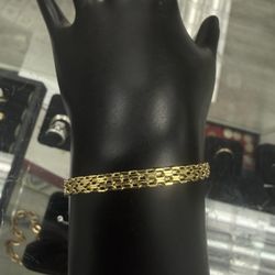 10kt Brand New Special Linked Gold Bracelet 