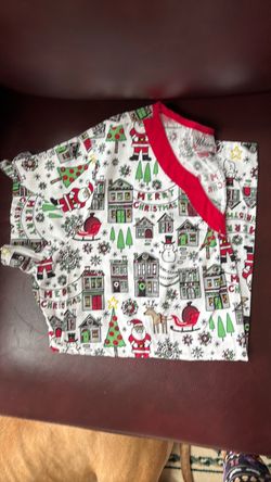 Medium holiday/pattern scrub tops
