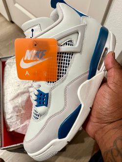 Jordan “MilitaryBlue”Retro 4