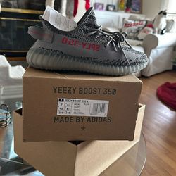 YEEZY BOOST 350 V2 SNEAKERS