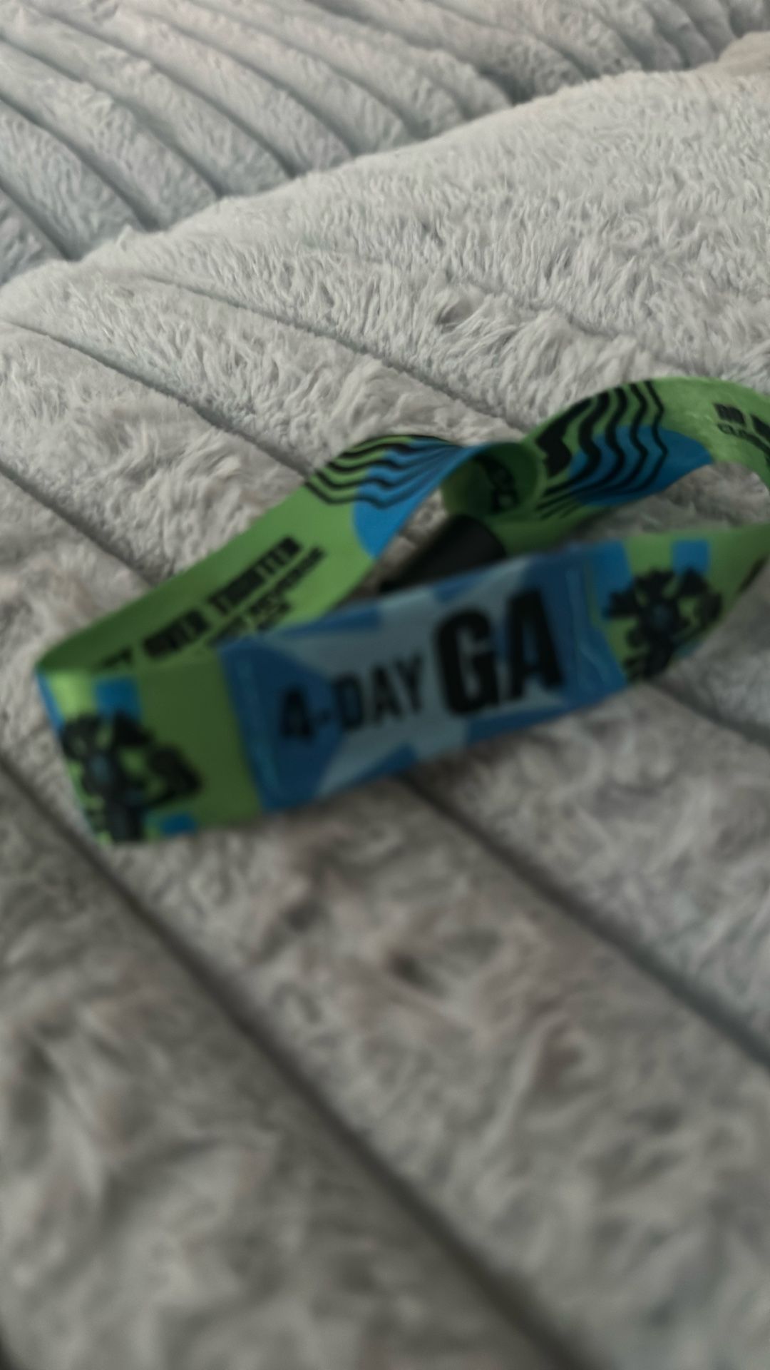15 4 Day Ga Available 