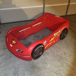 Lightning McQueen Race Car Bed 
