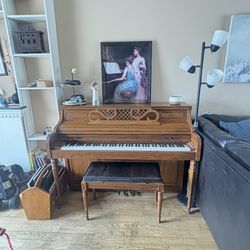 Relocating , must go!!!!     Kimball Piano